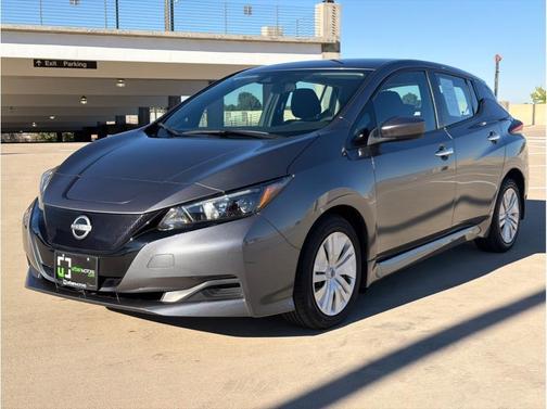 Gun Metallic 2025 Nissan Leaf S
