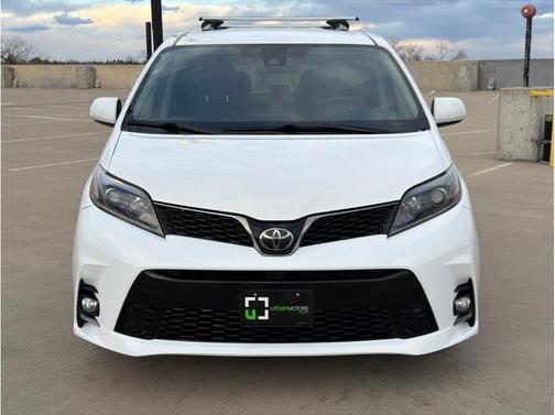 2018 Toyota Sienna SE