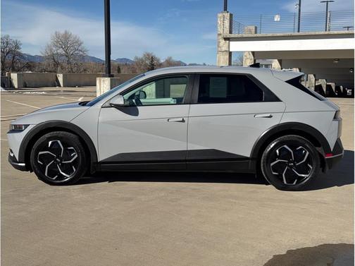 2024 Hyundai IONIQ 5 SE