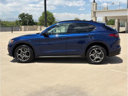 Montecarlo Blue Metallic 2018 Alfa Romeo Stelvio Sport