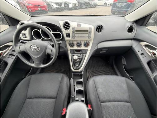 Classic Silver Metallic 2009 Toyota Matrix S