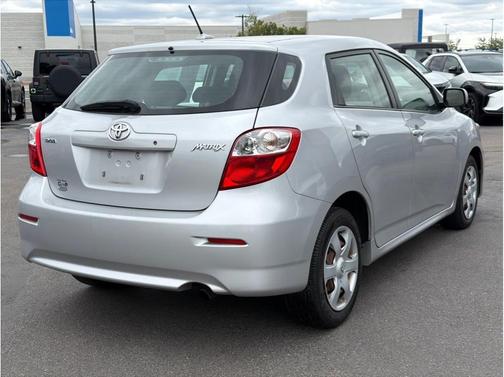 Classic Silver Metallic 2009 Toyota Matrix S