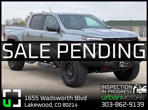 Sterling Metallic 2024 GMC Canyon AT4X