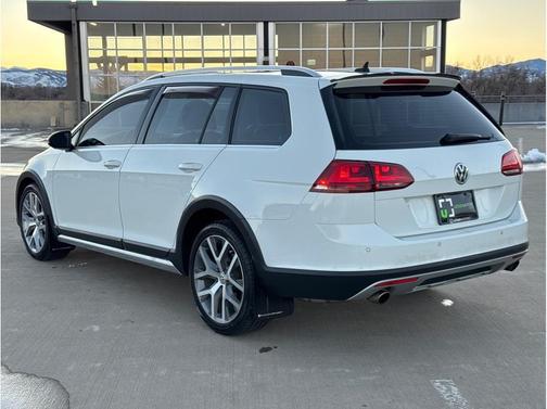 2017 Volkswagen Golf Alltrack TSI SEL