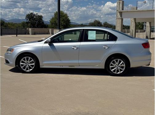 Reflex Silver Metallic 2013 Volkswagen Jetta SE