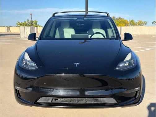 Solid Black 2022 Tesla Model Y Performance Dual Motor All-Wheel Drive