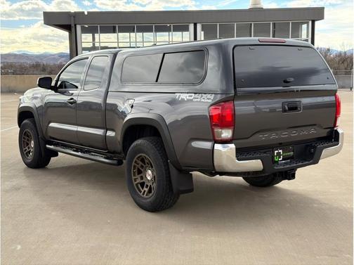 2017 Toyota Tacoma SR5