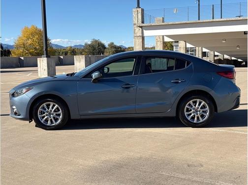 2016 Mazda Mazda3 i Touring