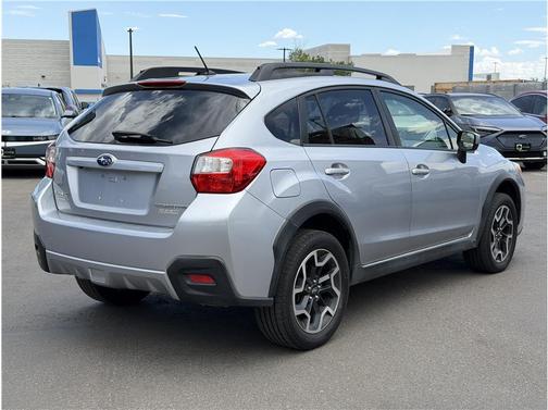 Ice Silver Metallic 2017 Subaru Crosstrek 2.0i Premium