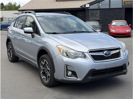 Ice Silver Metallic 2017 Subaru Crosstrek 2.0i Premium
