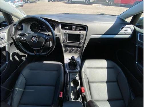 2017 Volkswagen Golf TSI Wolfsburg Edition 4-Door