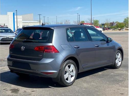 2017 Volkswagen Golf TSI Wolfsburg Edition 4-Door