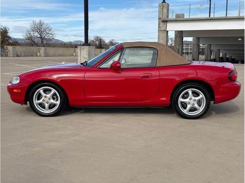 1999 Mazda MX-5 Miata Leather Pkg