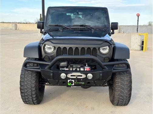 Black Clearcoat 2017 Jeep Wrangler Rubicon