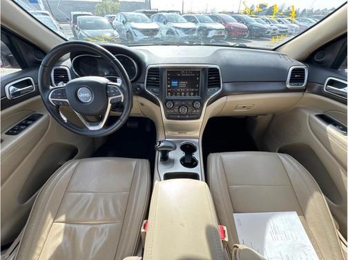 Deep Cherry Red Crystal Pearlcoat 2015 Jeep Grand Cherokee Laredo