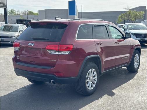 Deep Cherry Red Crystal Pearlcoat 2015 Jeep Grand Cherokee Laredo