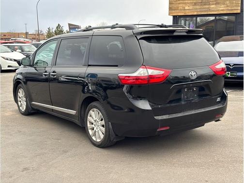 2015 Toyota Sienna XLE