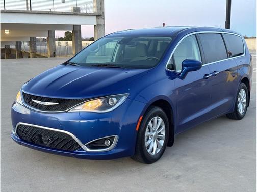 2019 Chrysler Pacifica Touring Plus