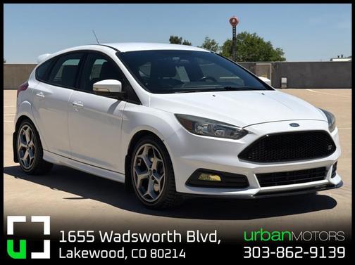 Race Red 2015 Ford Focus ST