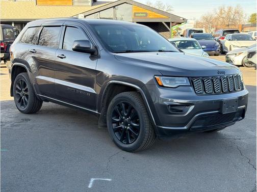 2020 Jeep Grand Cherokee Altitude