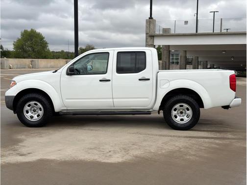 Glacier White 2017 Nissan Frontier S