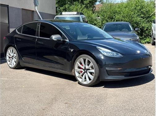2018 Tesla Model 3 Performance