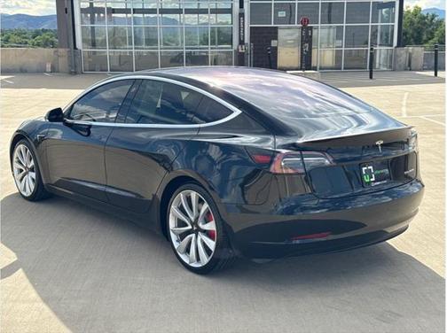 2018 Tesla Model 3 Performance