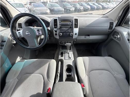 2011 Nissan Frontier SV