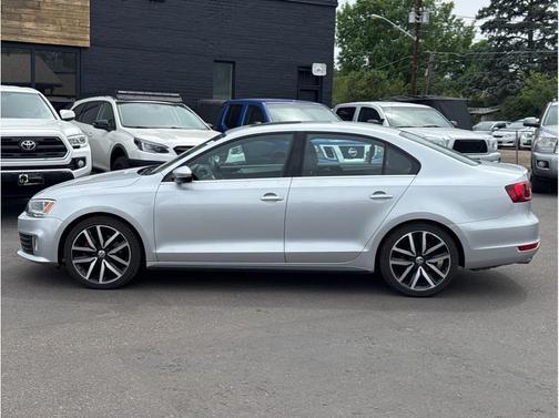 Reflex Silver Metallic 2014 Volkswagen Jetta GLI Autobahn