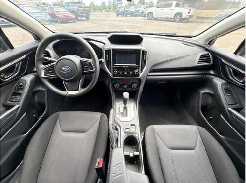 2019 Subaru Impreza 2.0i