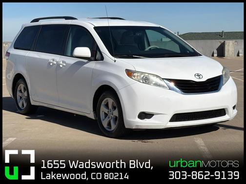 2011 Toyota Sienna LE