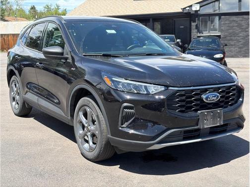 Agate Black Metallic 2025 Ford Escape ST-Line