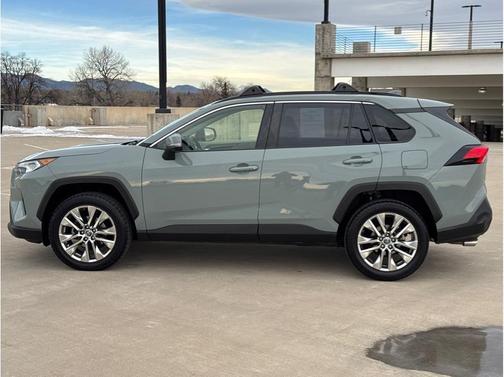 2019 Toyota RAV4 XLE Premium