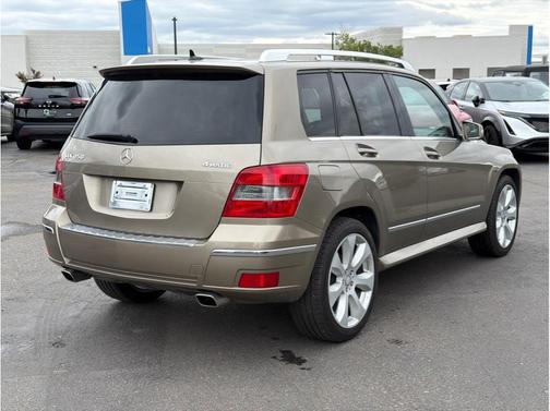 Gold 2010 Mercedes-Benz GLK-Class GLK 350 4MATIC