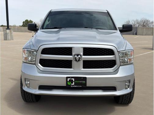Bright Silver Metallic Clearcoat 2017 RAM 1500 Express