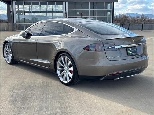 2016 Tesla Model S P90D