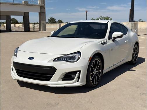 Crystal White Pearl 2018 Subaru BRZ Limited