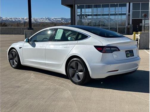 2020 Tesla Model 3 Standard Range Plus