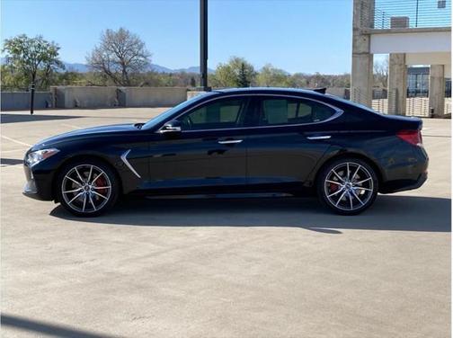 2020 Genesis G70 2.0T RWD Manual