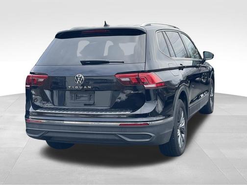 2023 Volkswagen Atlas 3.6L SE w/Technology