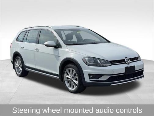 2019 Volkswagen Golf Alltrack TSI S