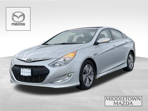 2015 Hyundai SONATA Hybrid Limited