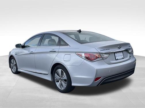 2015 Hyundai SONATA Hybrid Limited