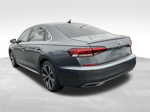 2020 Volkswagen Passat 2.0T SE