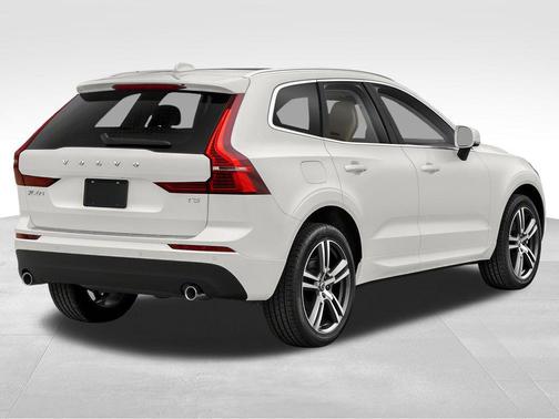 2021 Volvo XC60 T5 Momentum