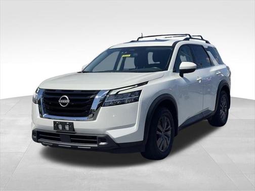 2022 Nissan Pathfinder SV 4WD