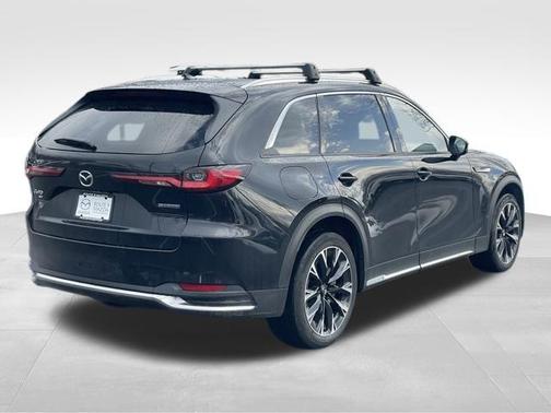 2024 Mazda CX-90 PHEV Premium Plus