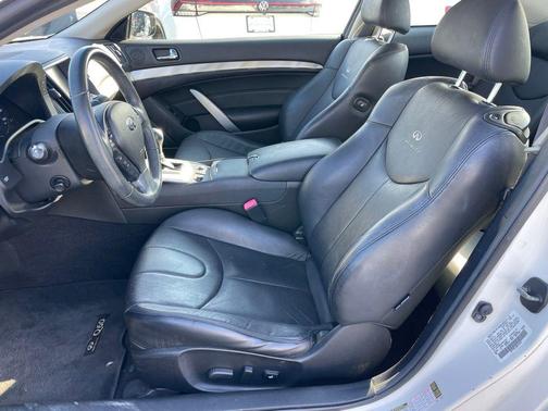 2014 INFINITI Q60 Base