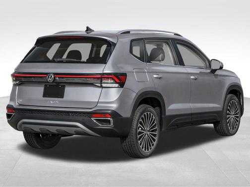 Pyrite Silver Metallic 2026 Volkswagen Taos SE