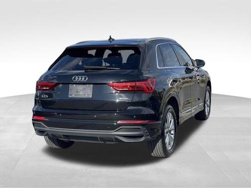 2023 Audi Q3 Premium 45 TFSI S line quattro Tiptronic